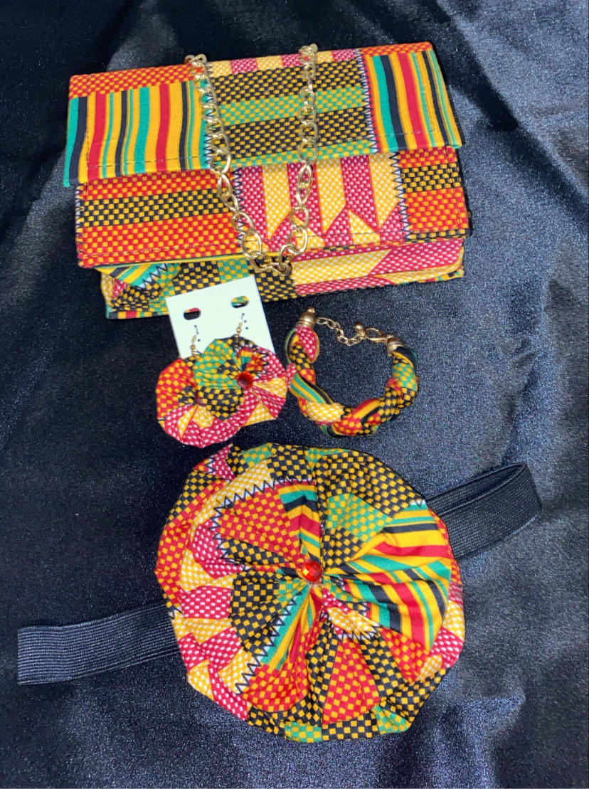 Chain Strap Clutch Set
