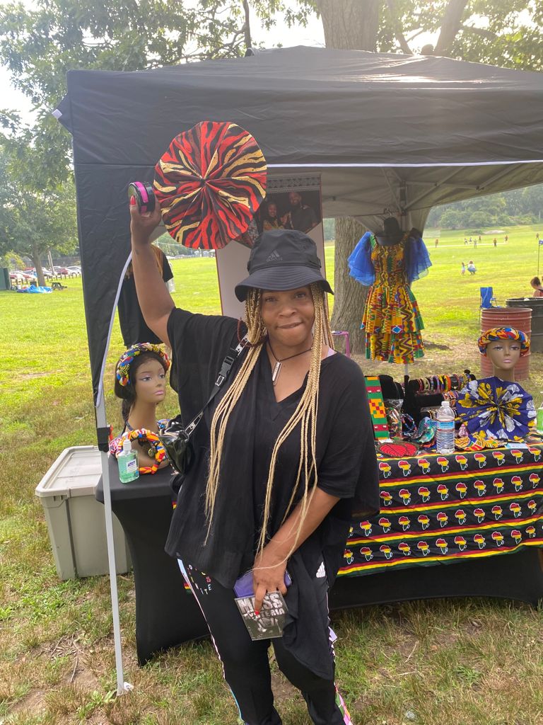 Folding Fan with matching mask and carrying bag